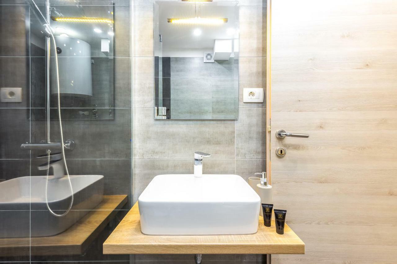 Apartments In The City Rijeka Ngoại thất bức ảnh