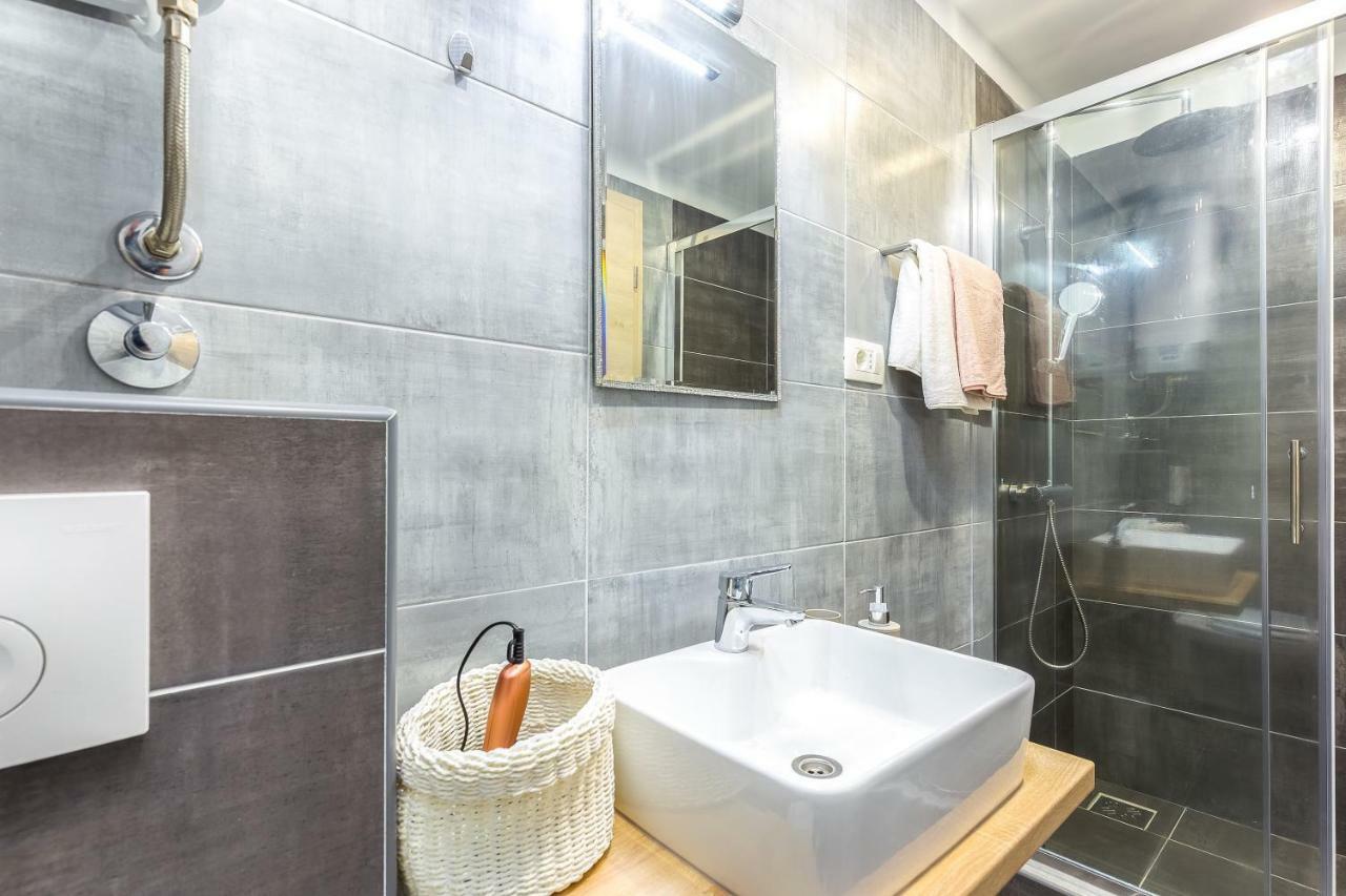 Apartments In The City Rijeka Ngoại thất bức ảnh